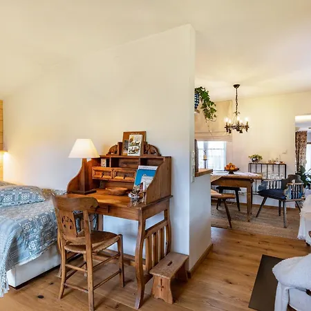 Haus Alpenveilchen - 1 *